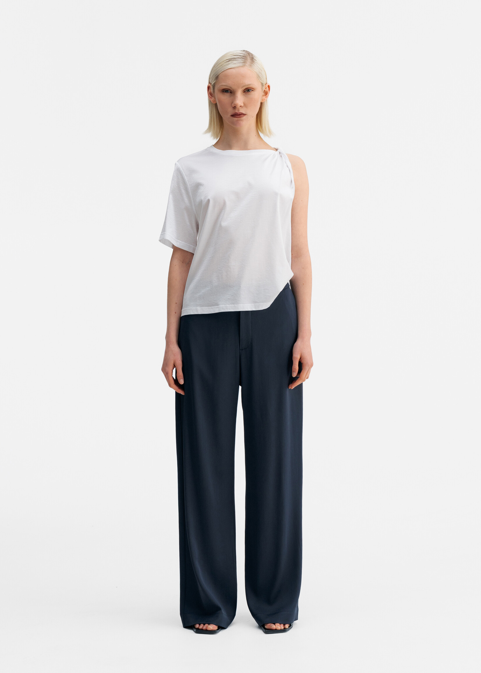 Ahlvar Gallery OKI Twisted Tee - White