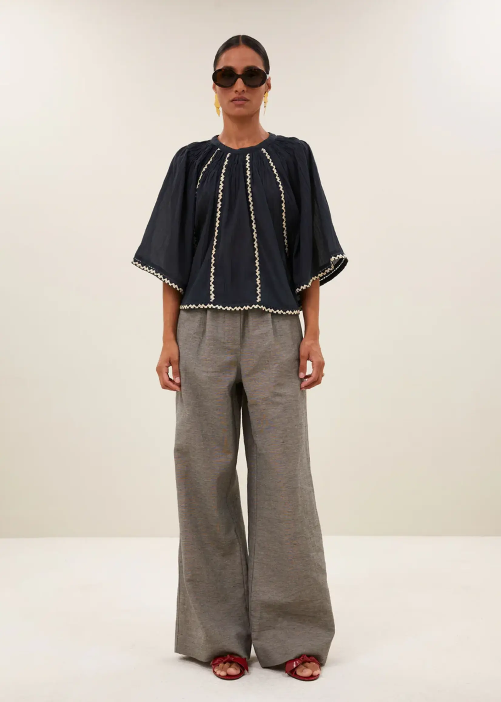 By-Bar Emmi Embroidery Blouse - Charcoal