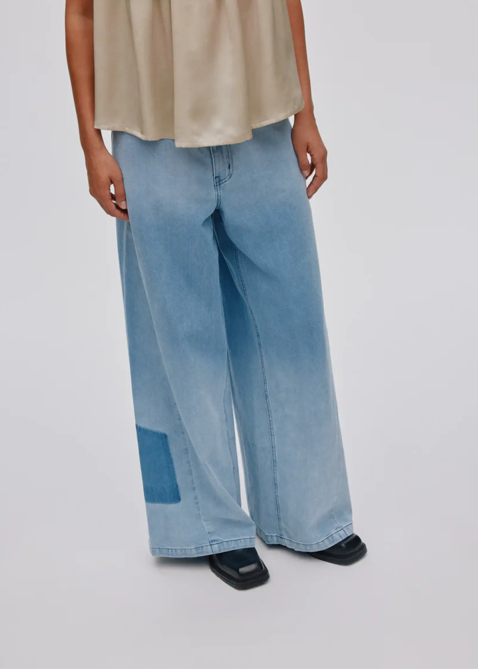 Rabens Saloner LANE - Light Denim Wide Leg pants - Light washed denim