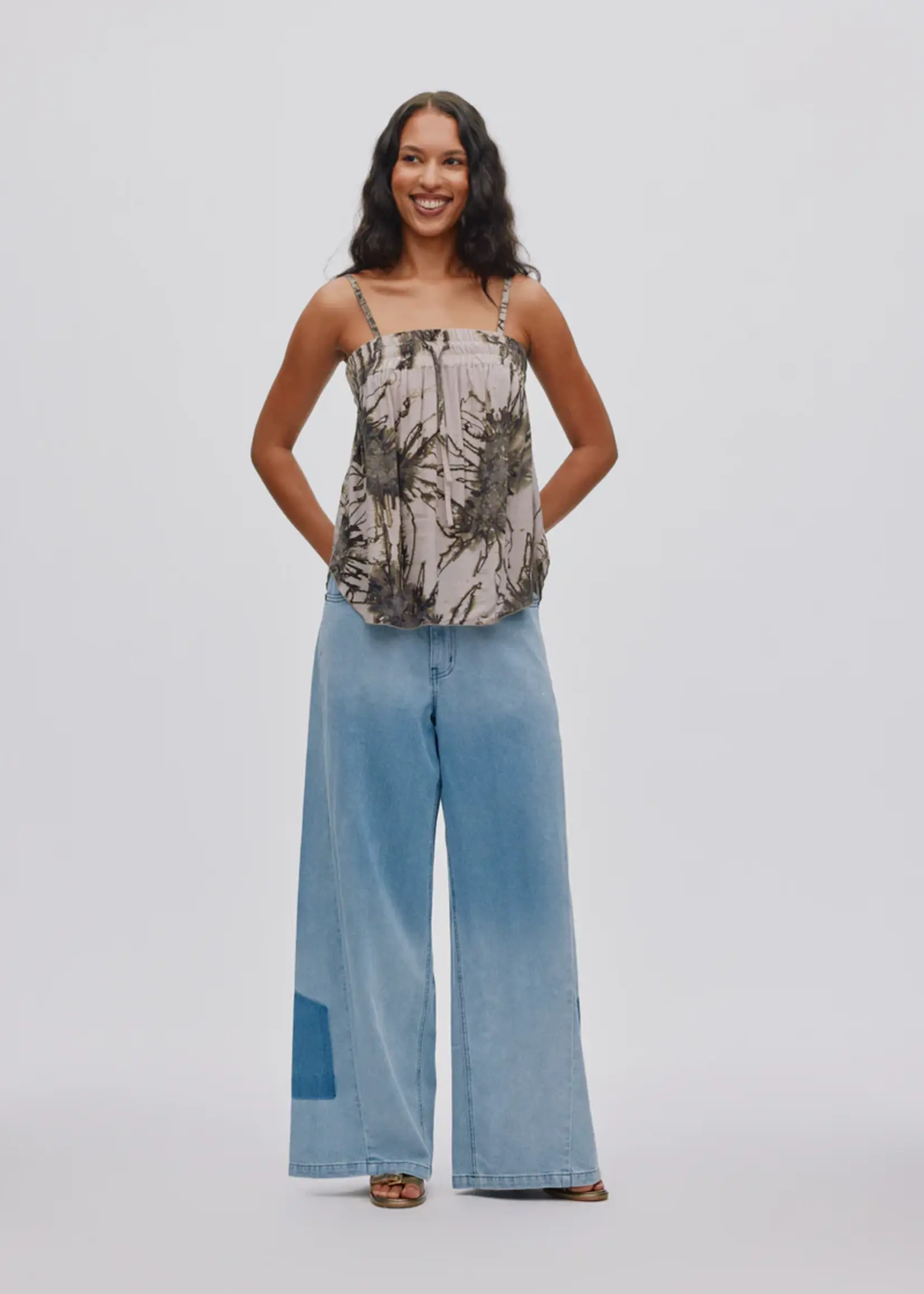 Rabens Saloner LANE - Light Denim Wide Leg pants - Light washed denim