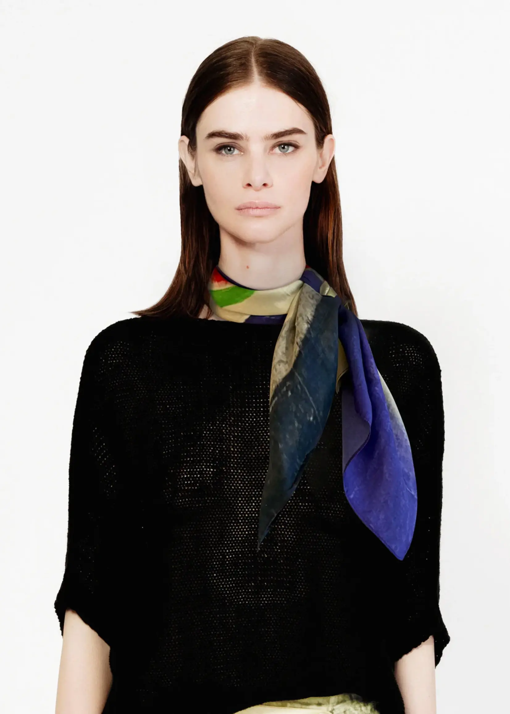 Talking Walls Twiggy Scarf -  Bite Me - 70x70