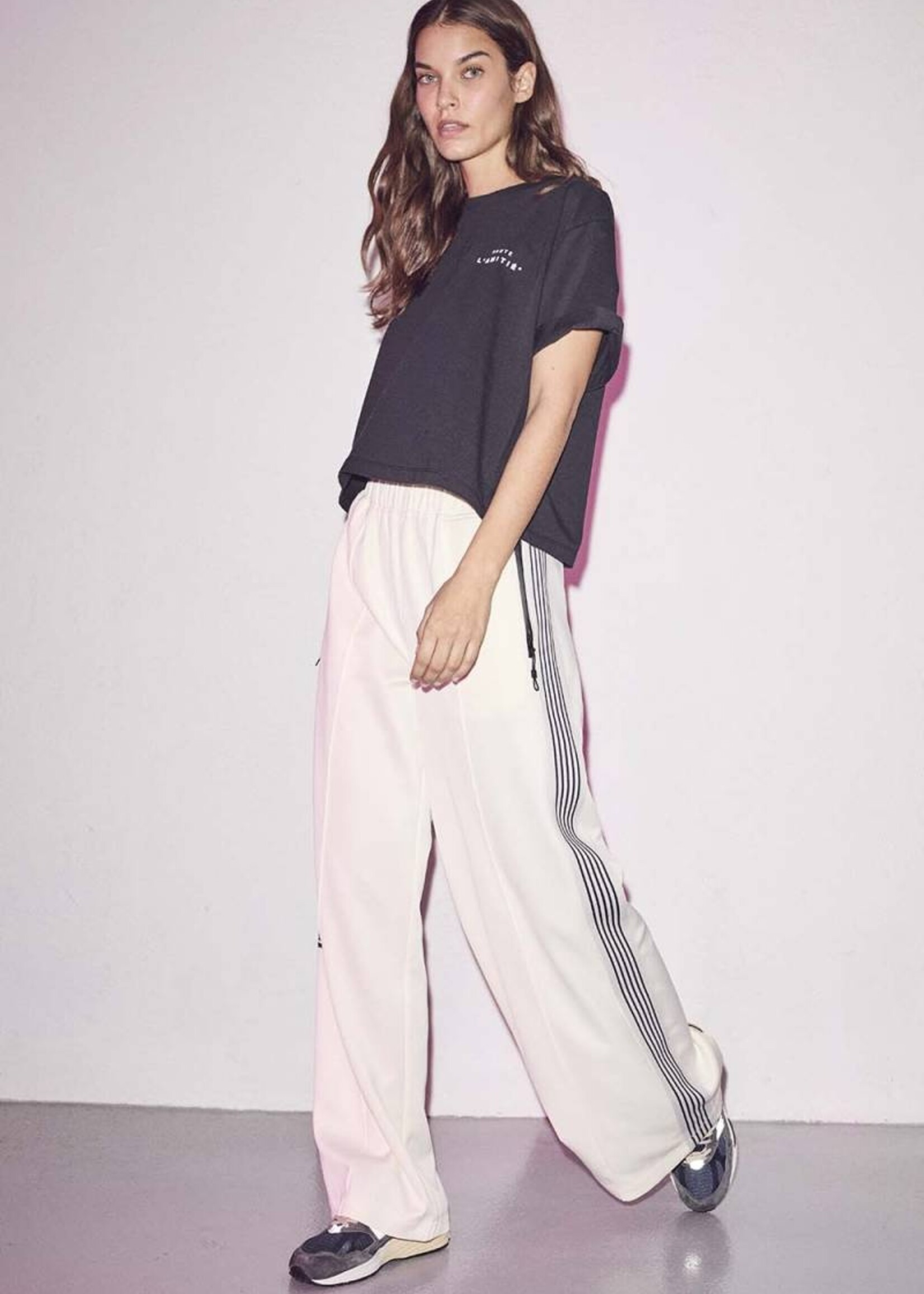 Haute L'Amitié Baggy Track Pants - Off-White