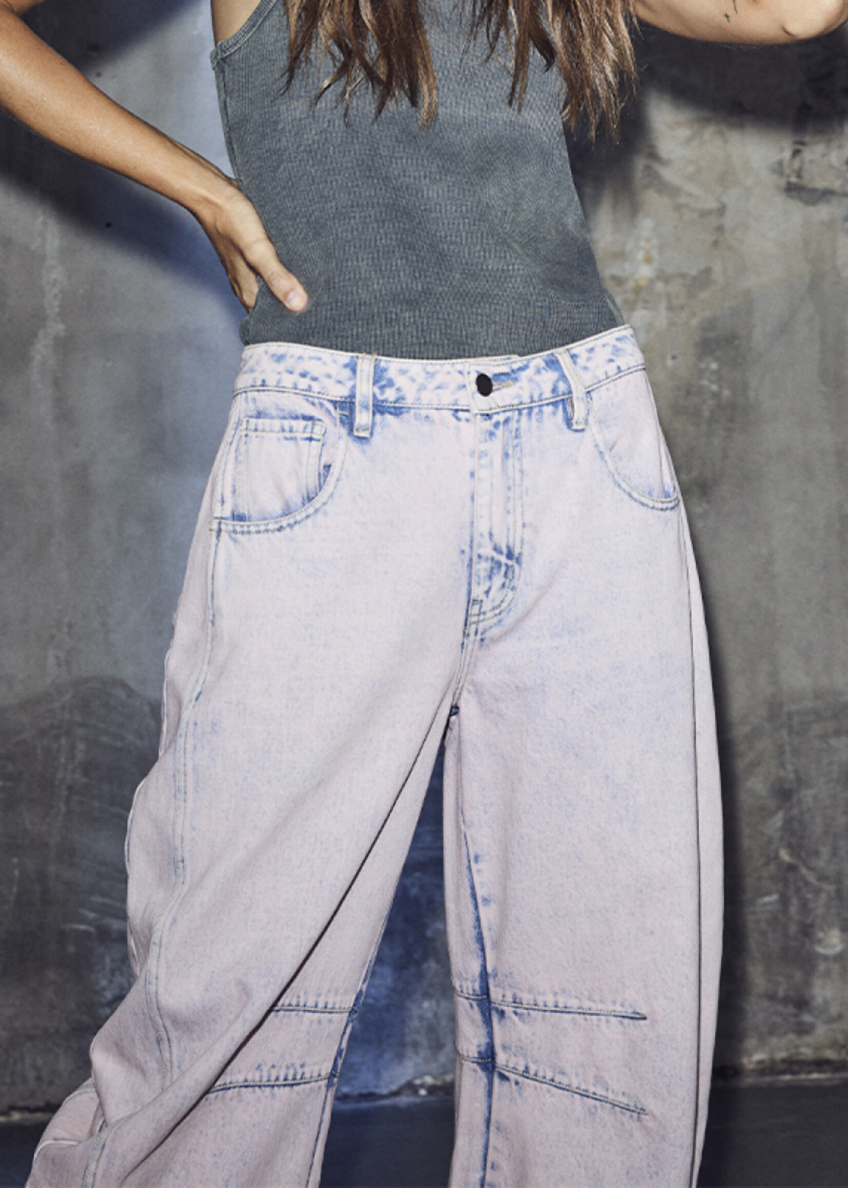 Haute L'Amitié Drew Barrel Panel Jeans -Bleached Denim