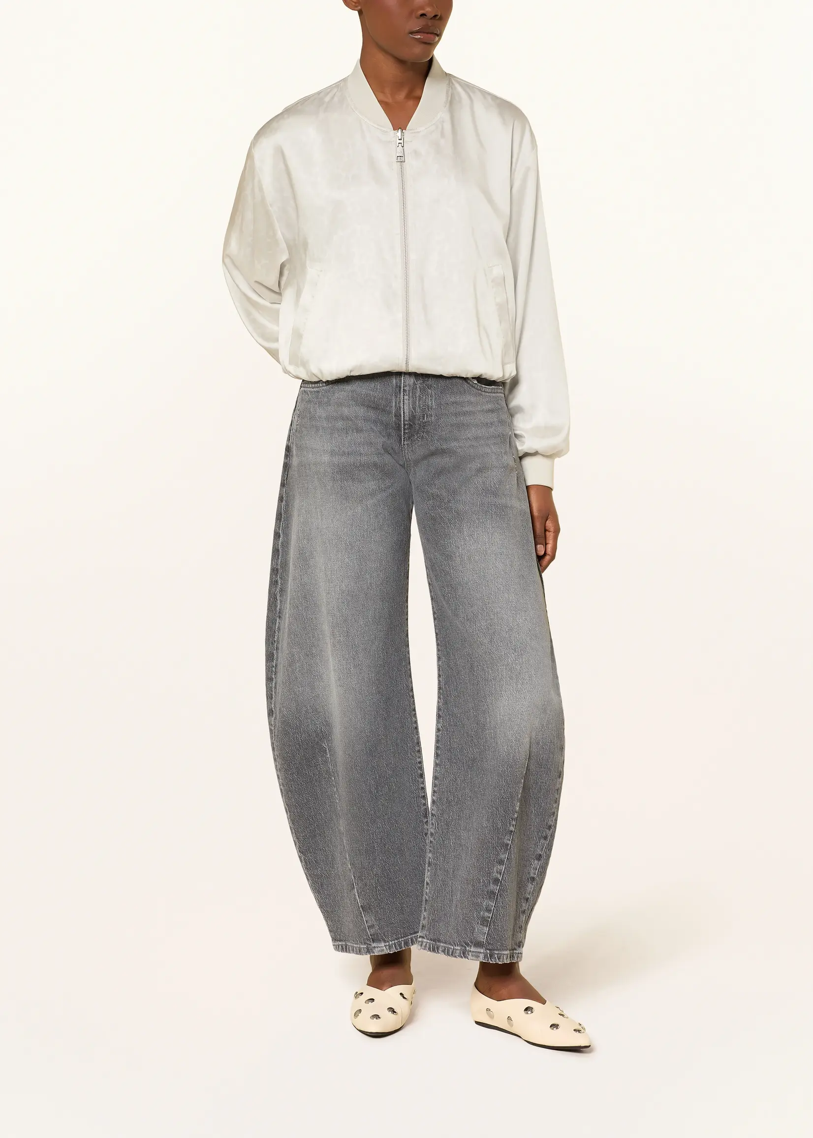 PNTS 05_The O Shape Five Pocket - 07