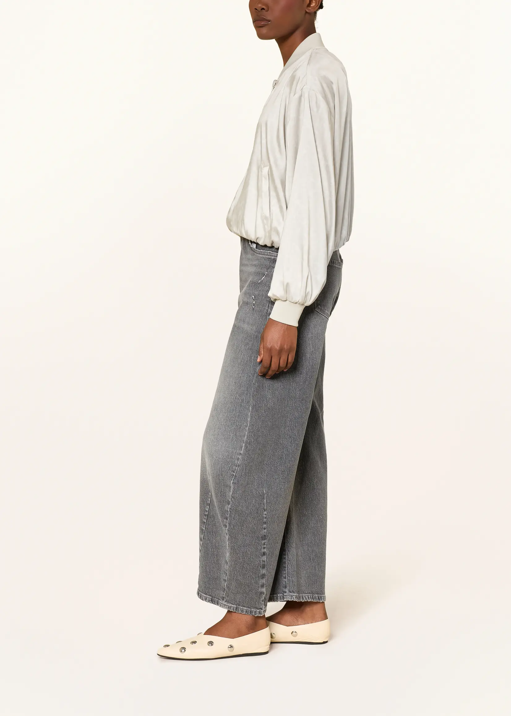 PNTS 05_The O Shape Five Pocket - 07
