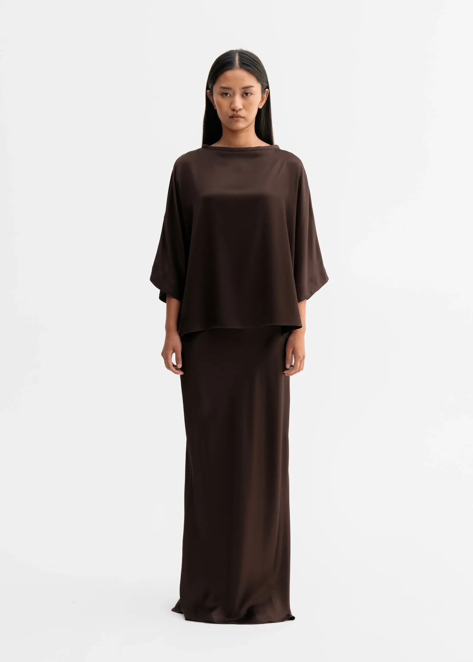 Ahlvar Tori satin tee - Dark brown acetate
