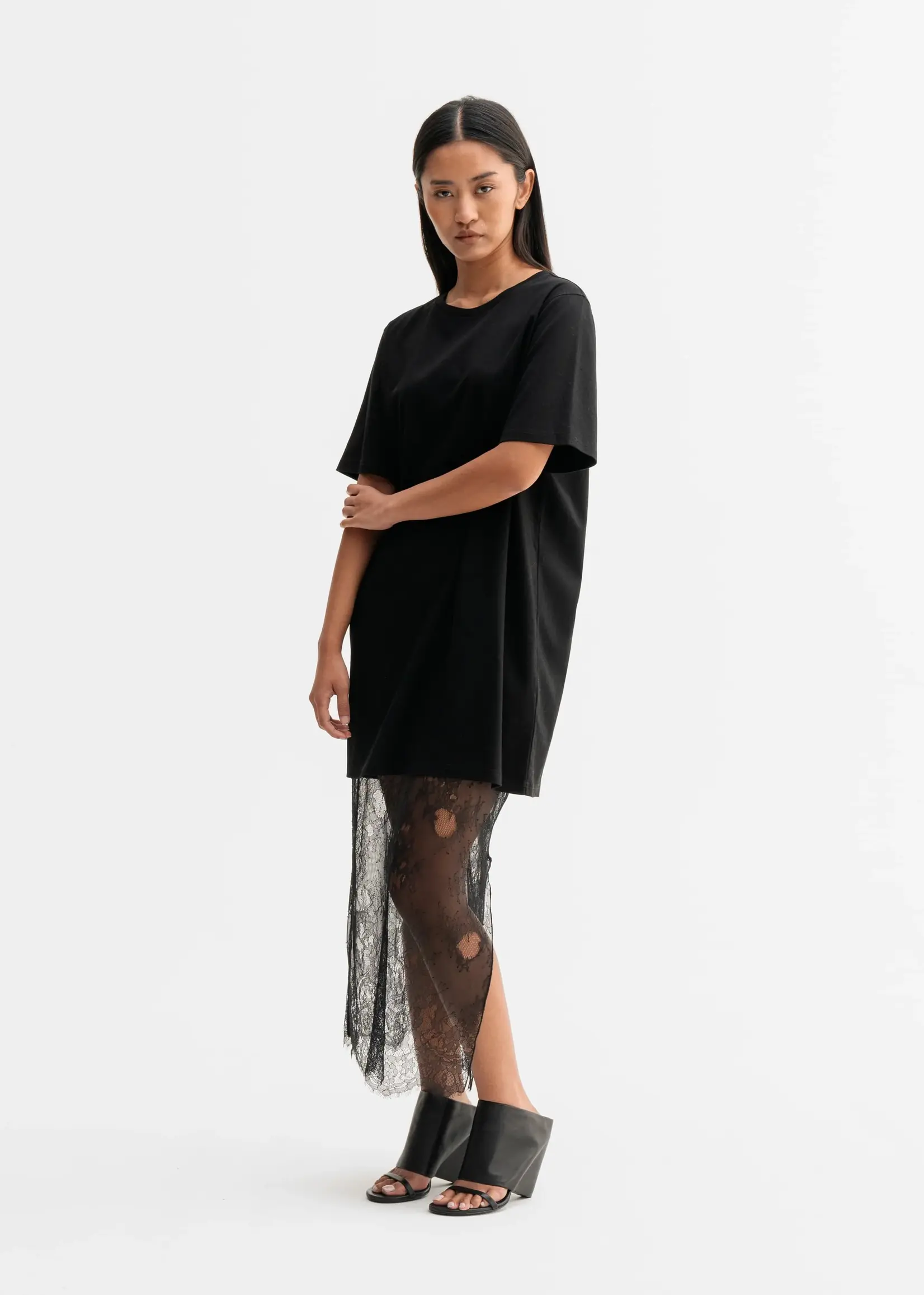 Ahlvar Oki long tee - Black cotton