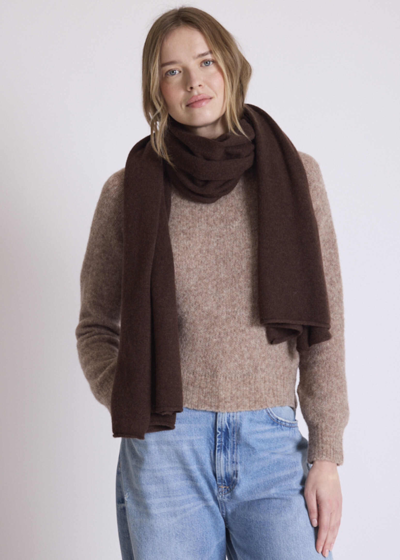 Absolut Cashmere Infinity scarf - Brownie