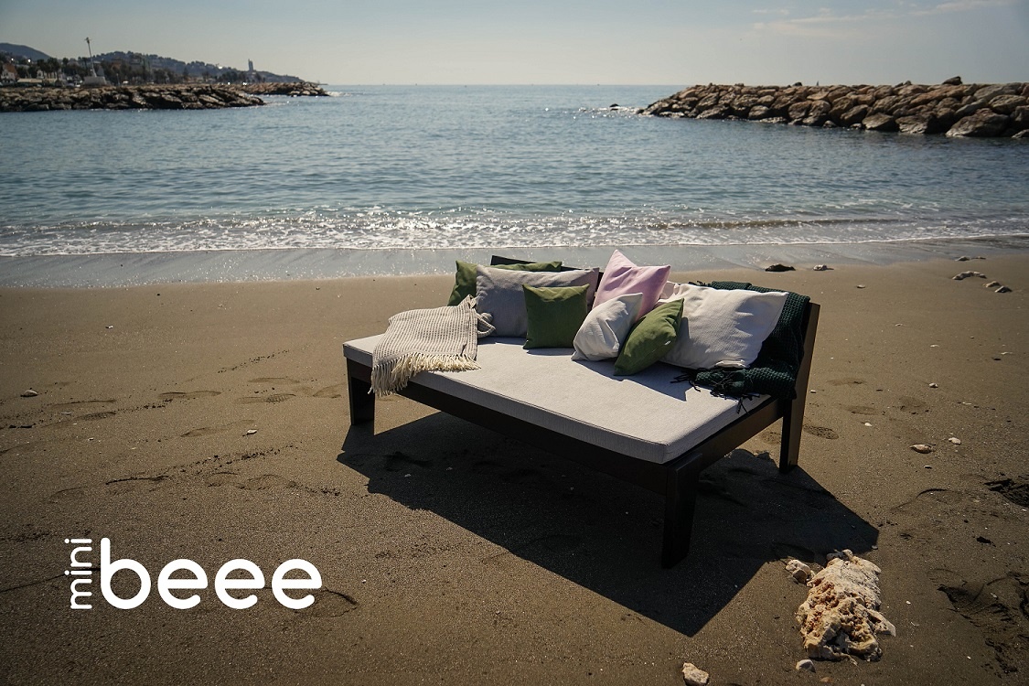 Introducing the Lacey Day Daybed