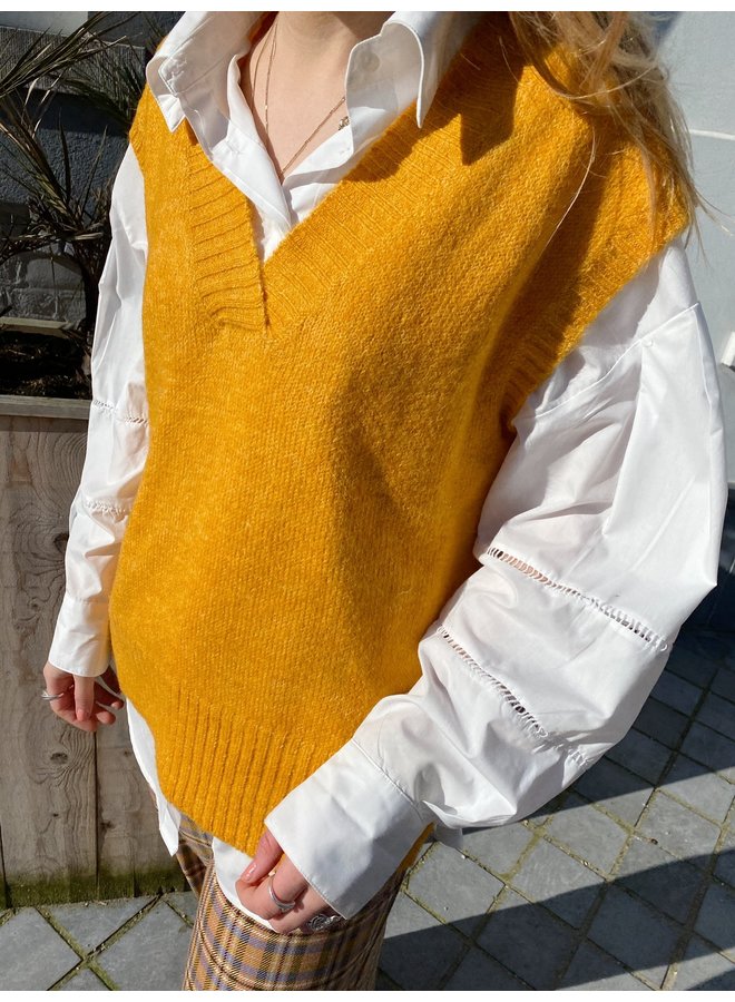 YASAPPLE KNIT - PALE BANANA