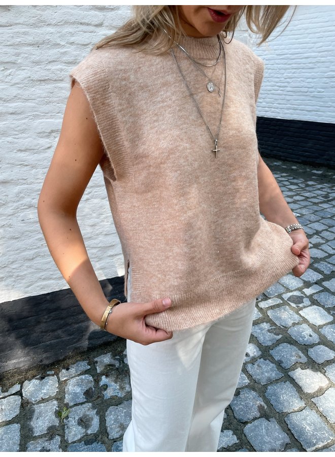 YASALVA KNIT VEST CUBAN SAND