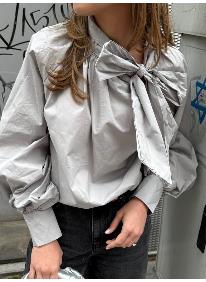 NOELLA BLOUSE GREY