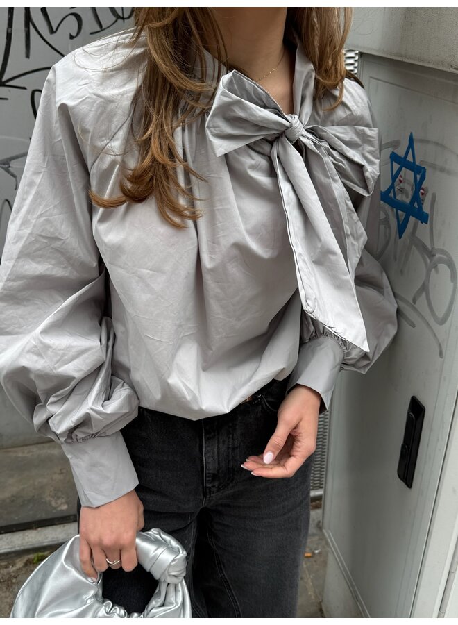 NOELLA BLOUSE GREY