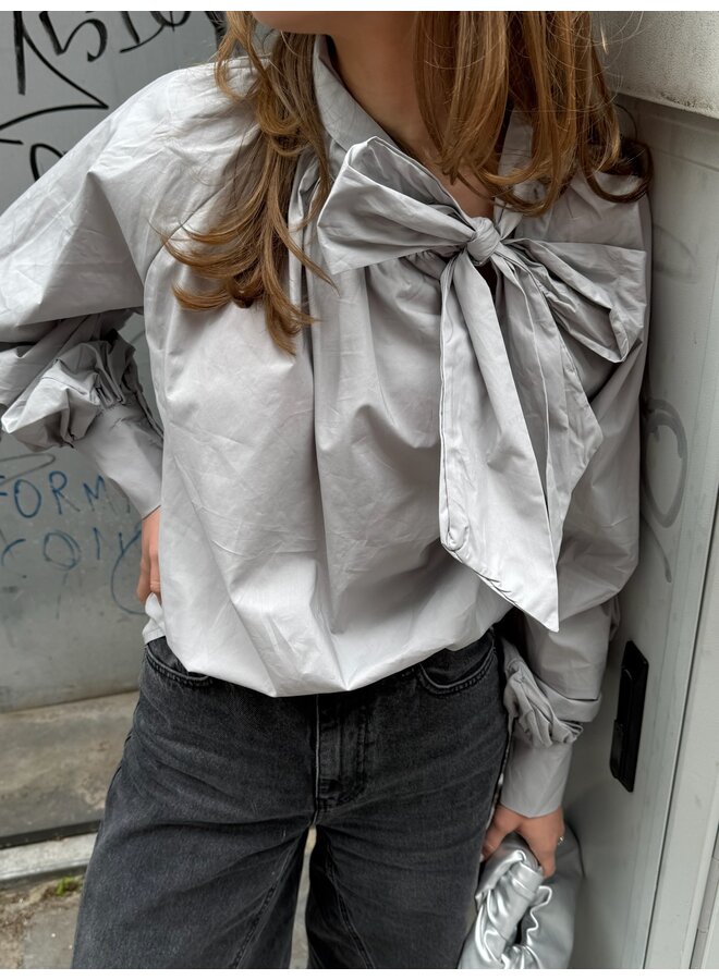 NOELLA BLOUSE GREY