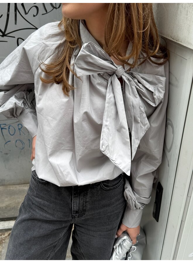 NOELLA BLOUSE GREY