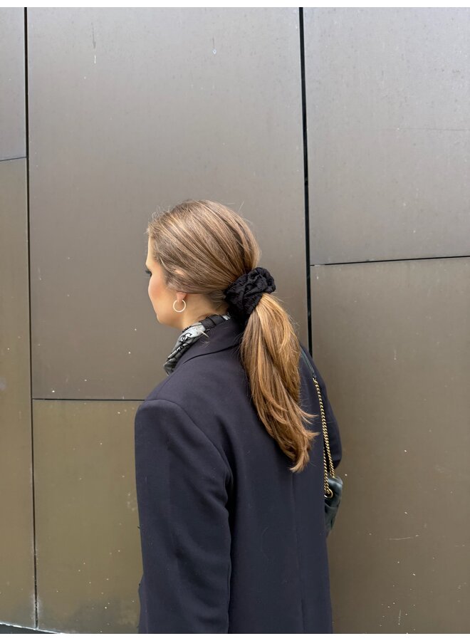 DAYDREAM SCRUNCHIE BLACK