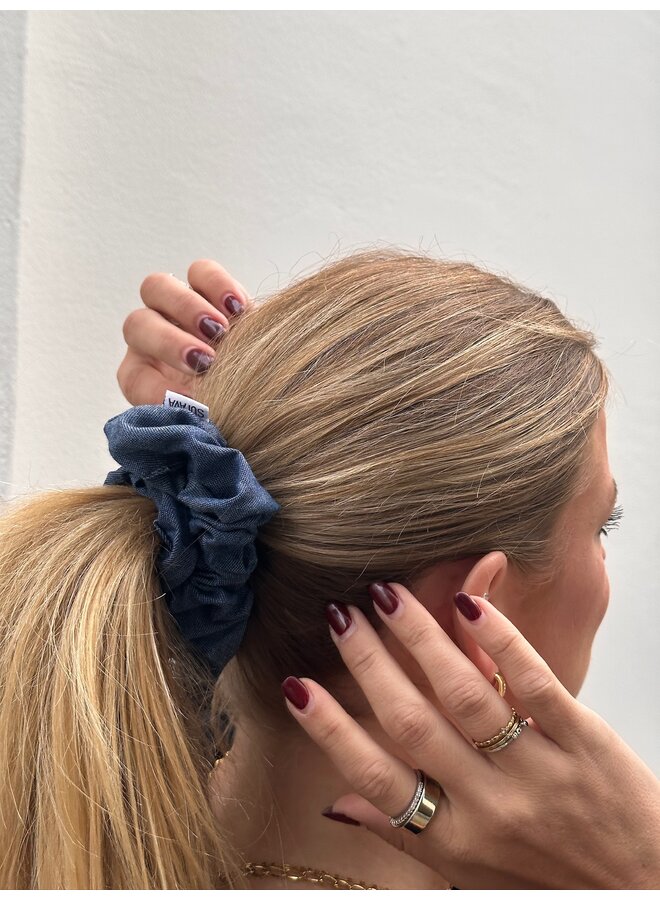 DENIM SCRUNCHIE