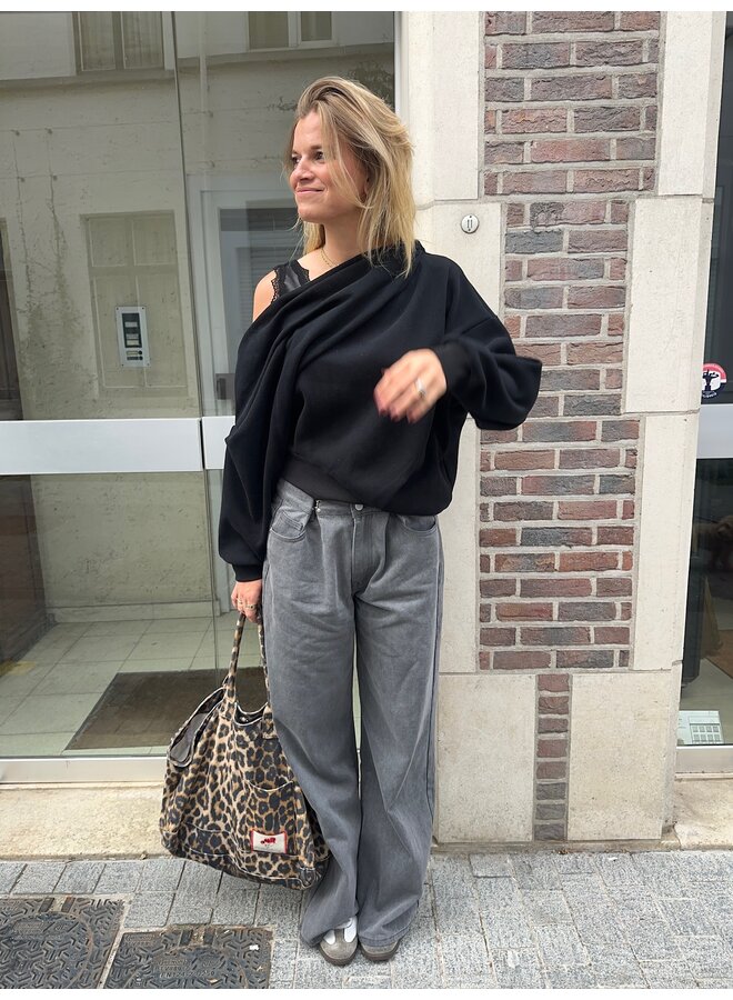 NOMI OFFSHOULDER SWEATER BLACK