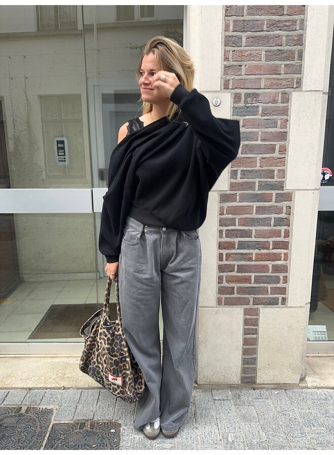 NOMI OFFSHOULDER SWEATER BLACK