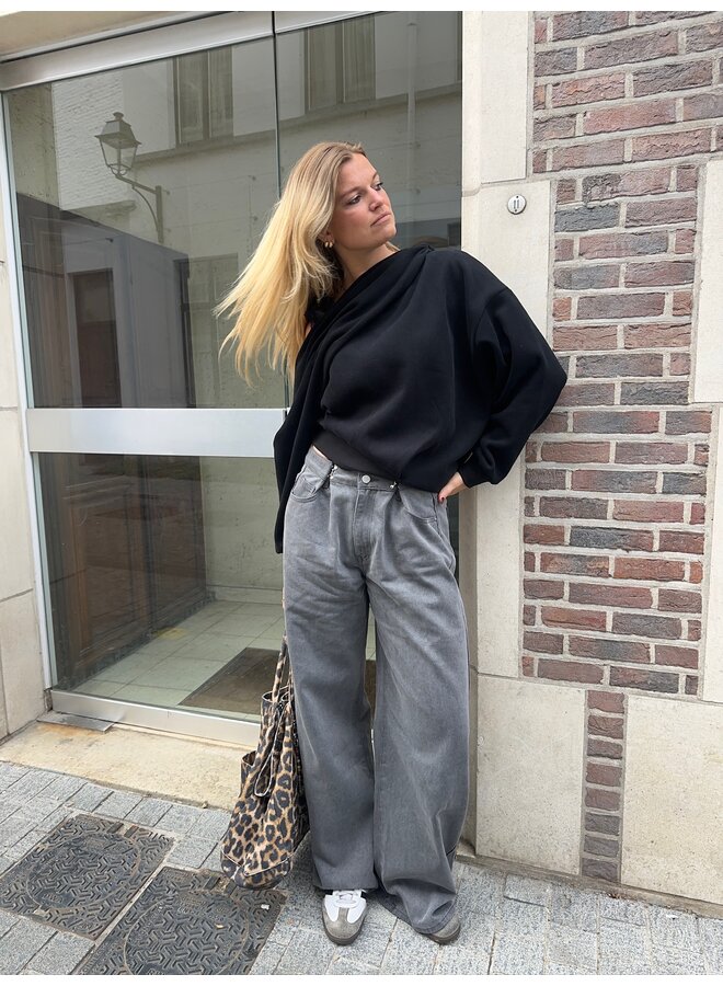 NOMI OFFSHOULDER SWEATER BLACK