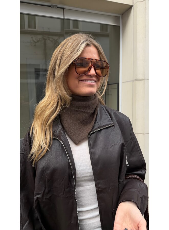 TRIANGLE SCARF BROWN