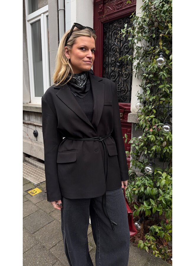 YASBELLINO STRING LEATHER BELT BLACK