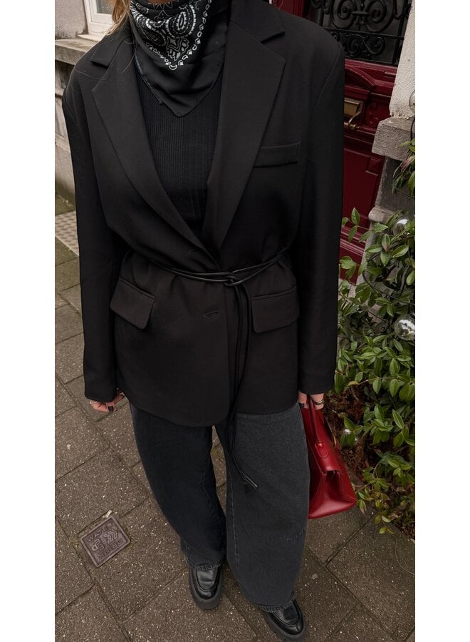 YASBELLINO STRING LEATHER BELT BLACK