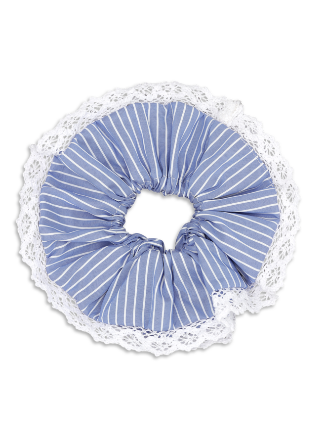 BLUEBERRY LACE SCRUNCHIE