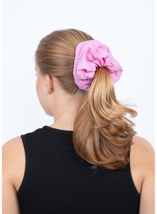 ICE CREAM SCRUNCHIE STRAWBERRY