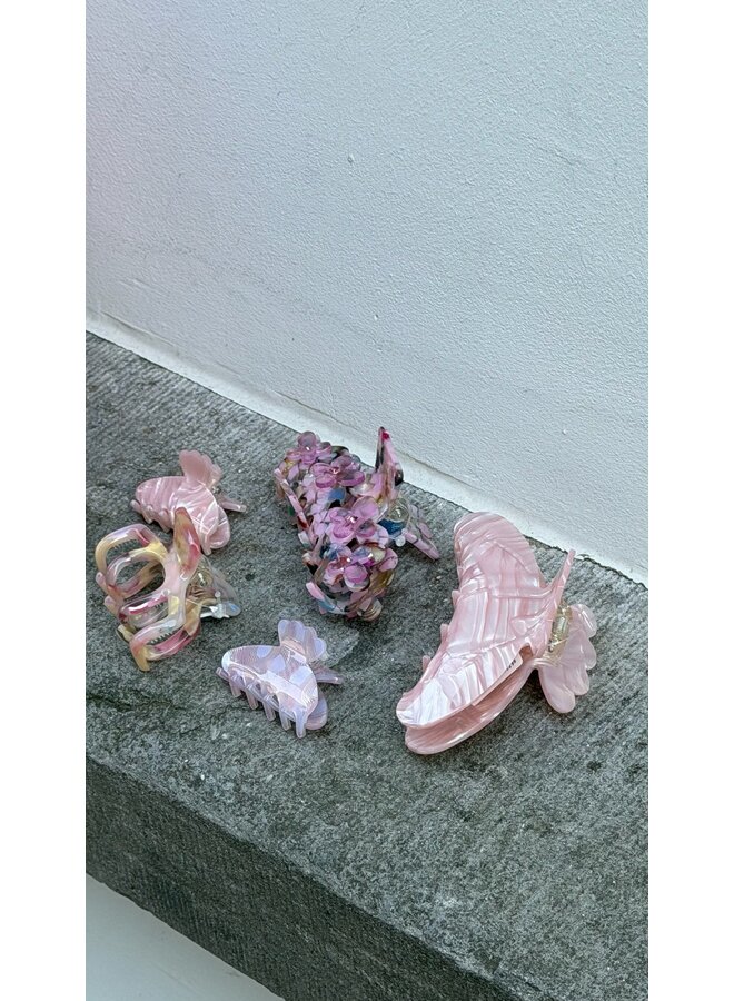 PRETTY SORBET MIDDLE STRAWBERRY CHEESECAKE