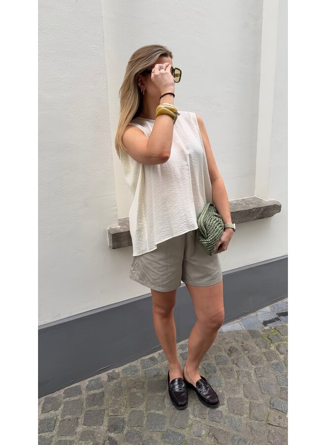 YOKO SHORTS ABBEY STONE