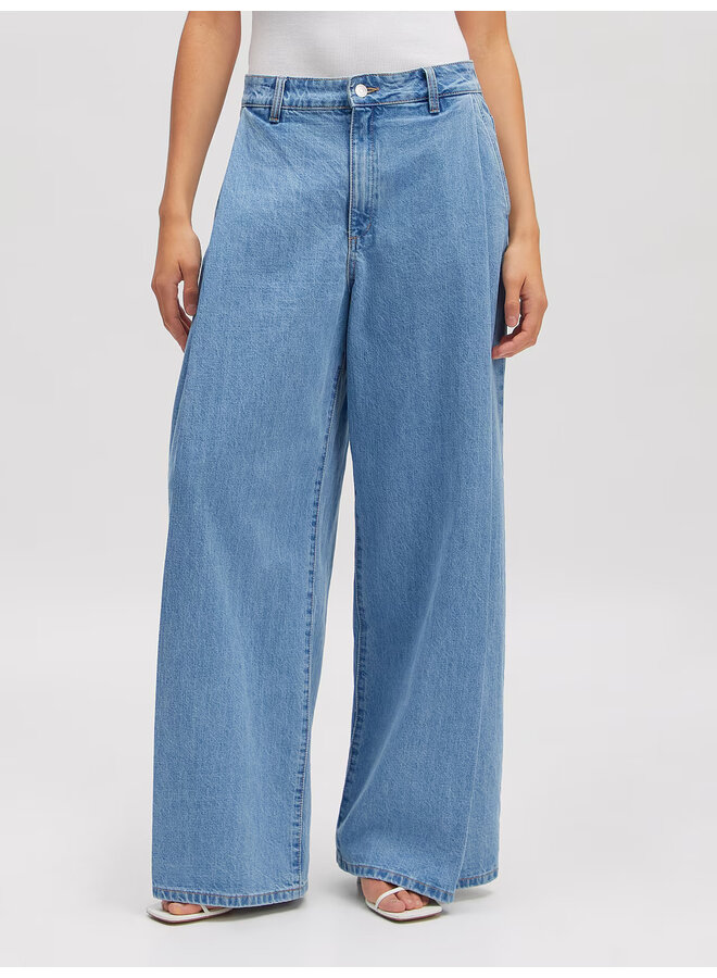 ALANI JEANS LIGHT BLUE DENIM