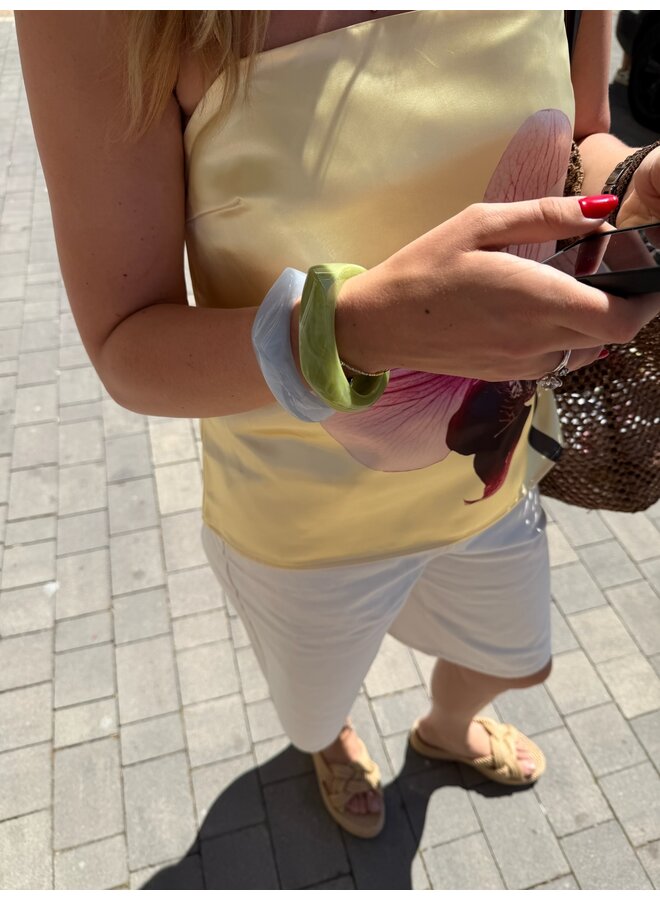 CHUNKY BANGLE PISTACHIO
