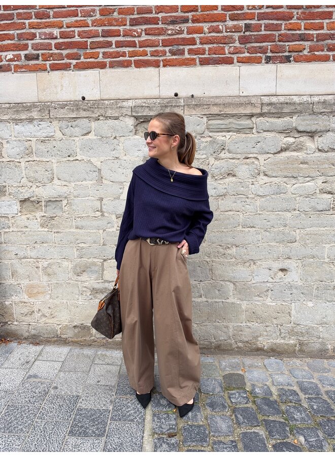RIO OFF SHOULDER SWEATER NAVY BLUE
