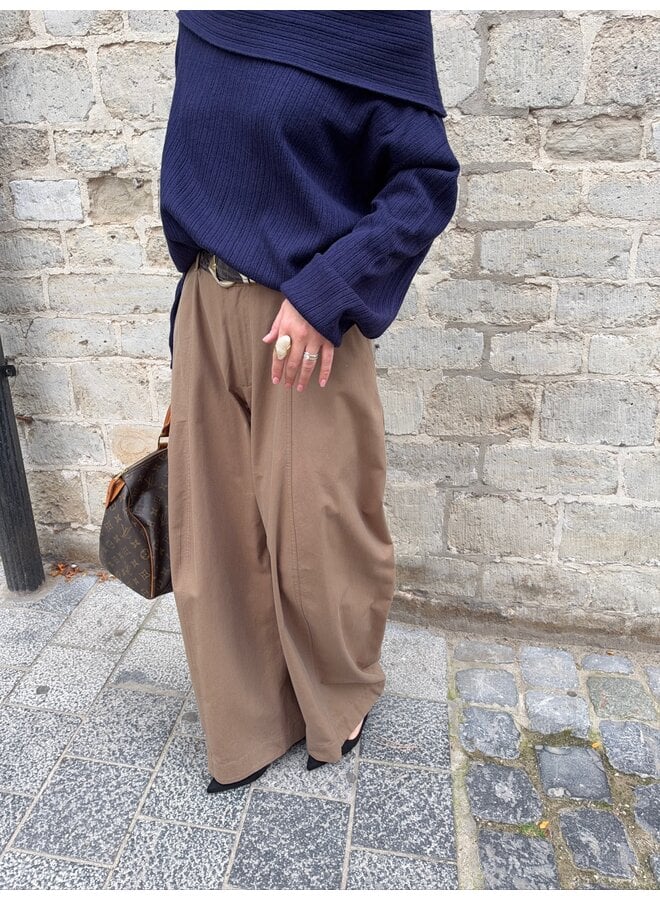 RIO OFF SHOULDER SWEATER NAVY BLUE