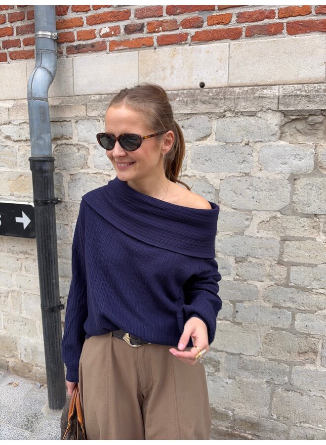 RIO OFF SHOULDER SWEATER NAVY BLUE