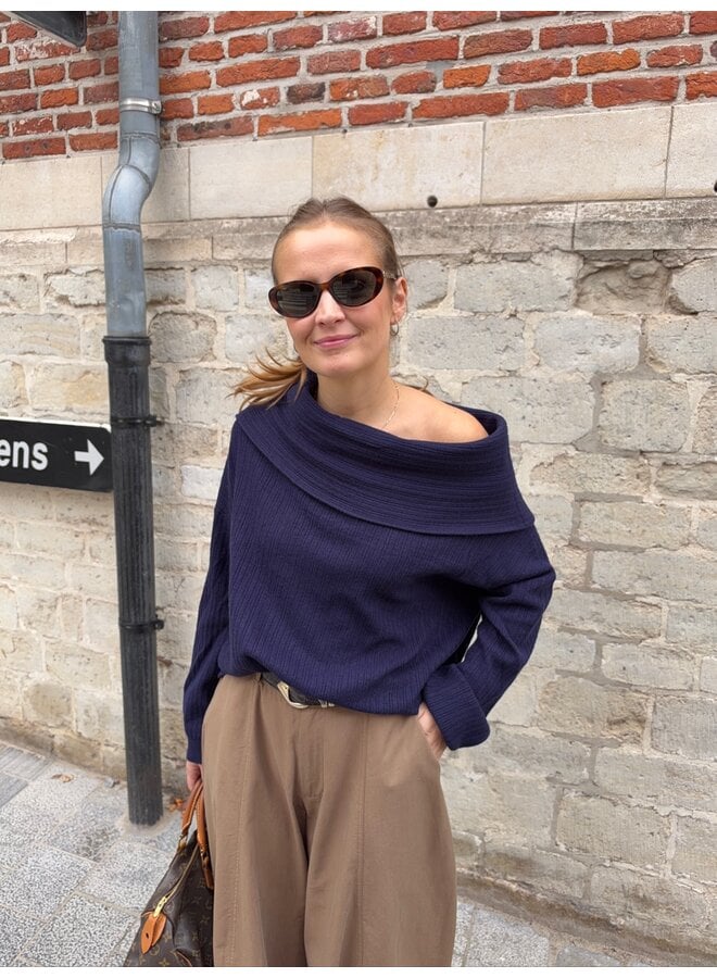 RIO OFF SHOULDER SWEATER NAVY BLUE