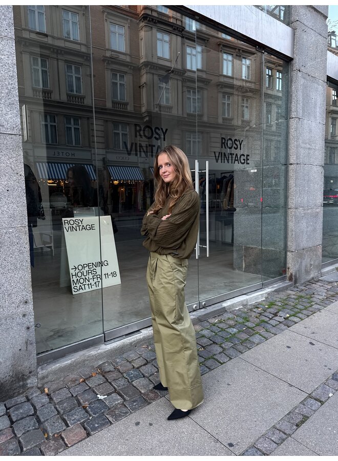 YASOLERA TOP DARK OLIVE