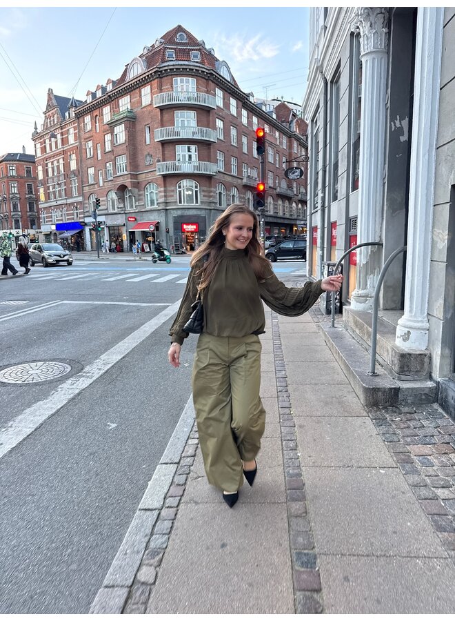 YASOLERA TOP DARK OLIVE