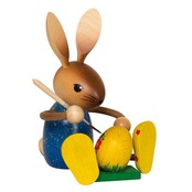 Drechslerei Kuhnert - Osterdekoration / Osterhase - Langbein-Hase Hasenmaler mit Ei Drechslerei Kuhnert - Osterdekoration / Osterhase - Langbein-Hase Hasenmaler mit Ei