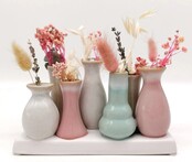 7 Väschen auf Tablett aus Keramik, multicolor