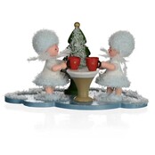 Drechslerei Kuhnert Schneeflöckchen Paar auf Wolke Weihnachtsmarkt Drechslerei Kuhnert Schneeflöckchen Paar auf Wolke Weihnachtsmarkt