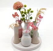 7 Väschen auf rundem Tablett aus Keramik, multicolor 7 Väschen auf rundem Tablett aus Keramik, multicolor