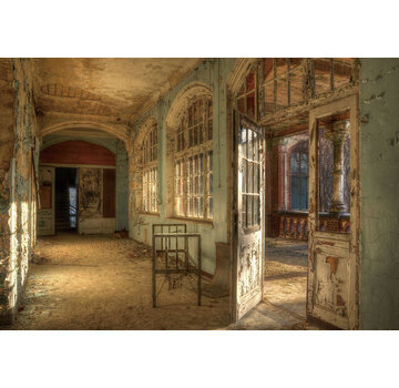 Ter Halle Glasschilderij 160x110cm Verlaten gebouw