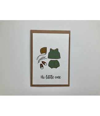 Ateljee Anolief Wenskaartje "Hi little one" met kleding