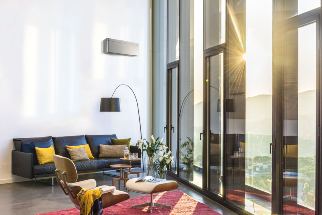 Stylish FTXA25BS + RXA25A9 Zilver - Single-Split Airco Wandmodel - 2,5 kW