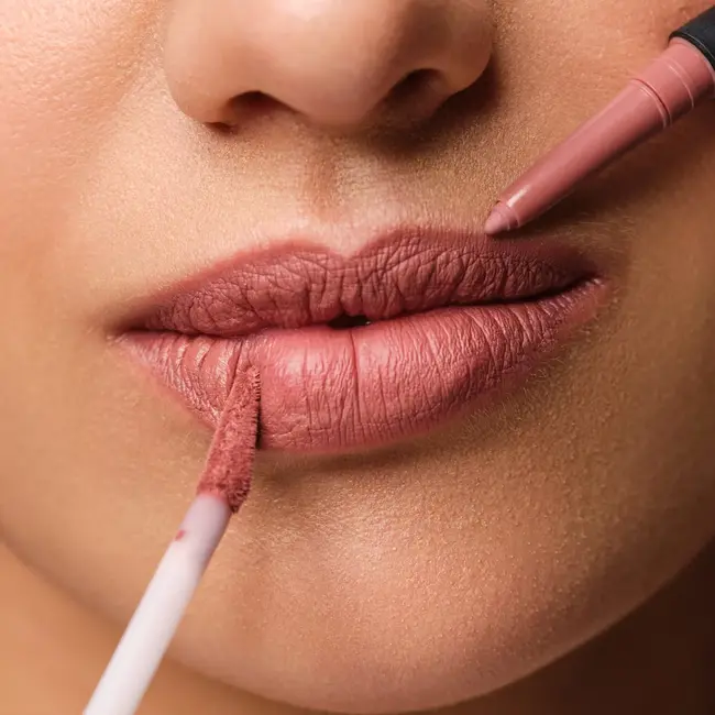 ARTDECO Lippenstift Mat Passion Fluid 55 Nudist 3 ml