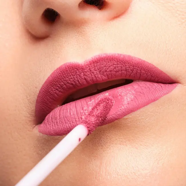 ARTDECO Lippenstift Mat Passion Fluid 33 Smooth Plum 3 ml