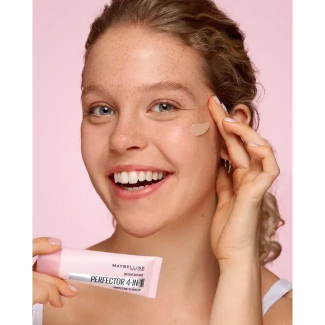 Maybelline New York Foundation Instant Perfector 4in1 Mat 01 Licht 18 g
