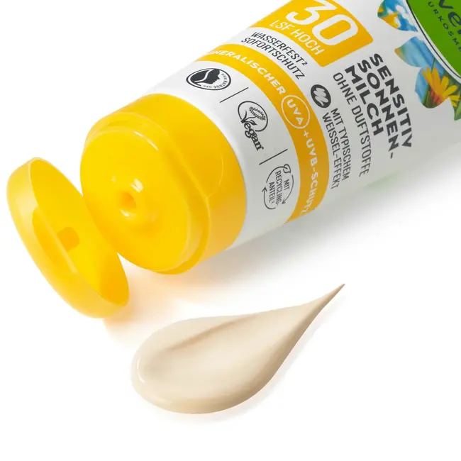 alverde NATURKOSMETIK Zonnemelk Sensitive, SPF 30 200 ml